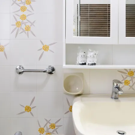 Sofia Luxury Accomodation فيلة Cozze